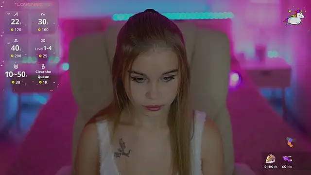 MyLolaSky online show from September 25, 2025, 8:26 pm