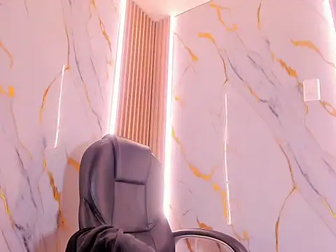 Marian Cristal online show from April 18, 2026, 3:09 am