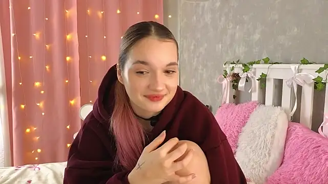 vivyboo111 online show from April 9, 2026, 9:21 pm