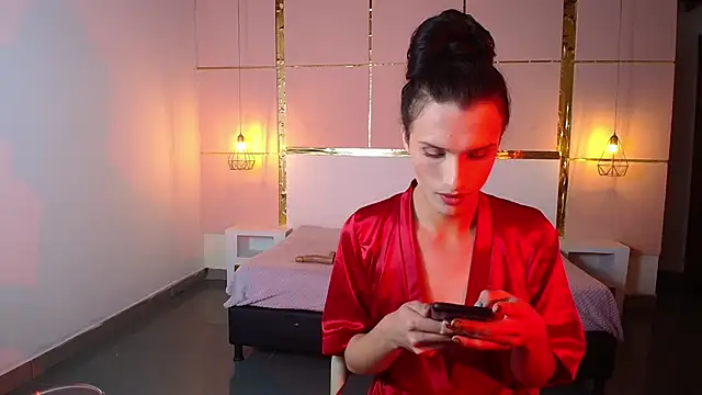 Snapshot of IsabelFernandez chatting on October 9, 2025, 5:08 am IsabelFernandez online show from October 9, 2025, 5:08 am