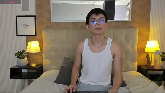 Snapshot of liam_twiink chatting on October 17, 2025, 8:21 pm liam twiink online show from October 17, 2025, 8:21 pm