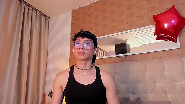 liam twiink online show from February 18, 2026, 2:53 am