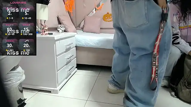 Snapshot of oblivionlove chatting on October 21, 2025, 8:30 pm oblivionlove online show from October 21, 2025, 8:30 pm