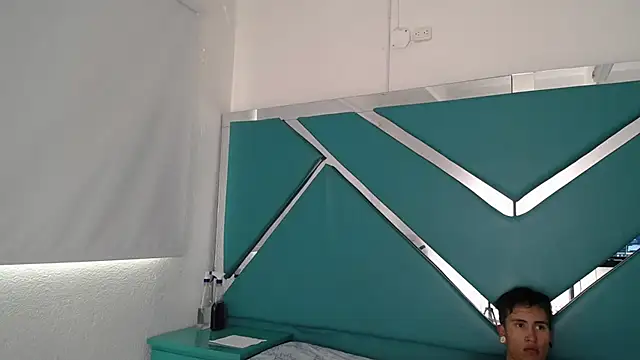 oblivionlove online show from March 3, 2026, 1:40 pm