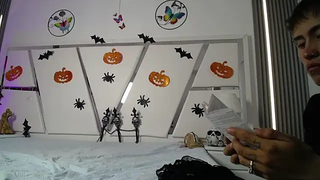 Snapshot of oblivionlove chatting on October 20, 2025, 9:04 pm oblivionlove online show from October 20, 2025, 9:04 pm