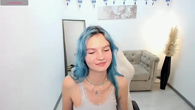 Snapshot of Lika_Sky chatting on September 24, 2025, 6:42 am Lika Sky online show from September 24, 2025, 6:42 am