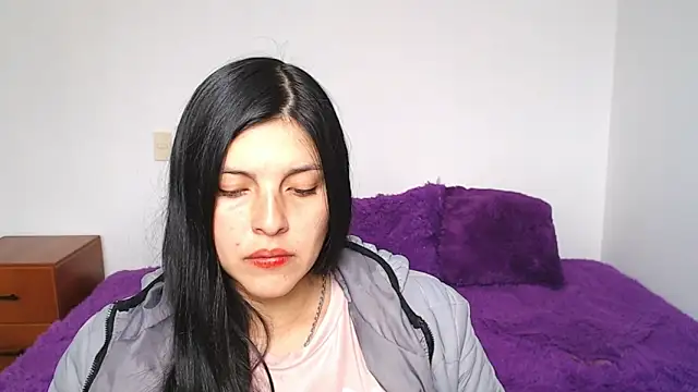 Snapshot of brendasantos_77 chatting on September 22, 2025, 2:45 pm brendasantos 77 online show from September 22, 2025, 2:45 pm