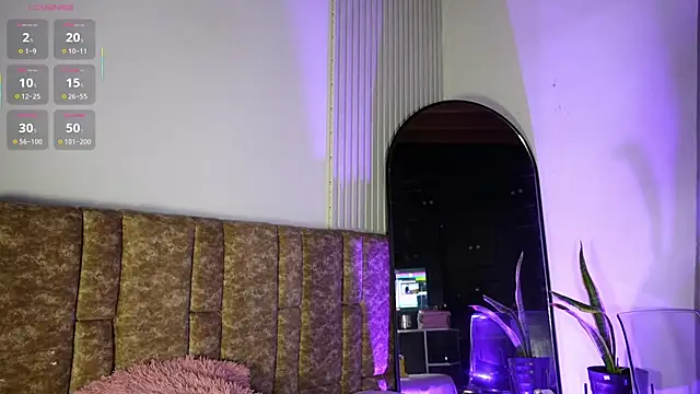 Missdionne curly online show from April 8, 2026, 11:12 am