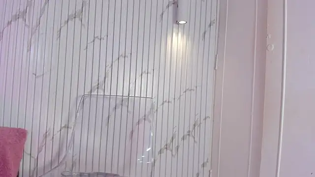 Missdionne curly online show from November 15, 2025, 11:36 am