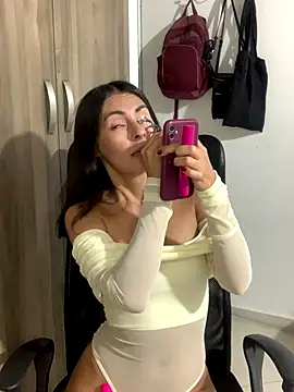 Snapshot of sweet-abbie chatting on October 31, 2025, 1:57 am sweet-abbie online show from October 31, 2025, 1:57 am