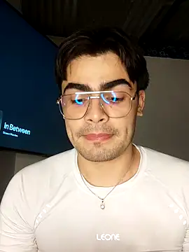 Snapshot of Mason_grey chatting on October 2, 2025, 5:22 am Mason grey online show from October 2, 2025, 5:22 am