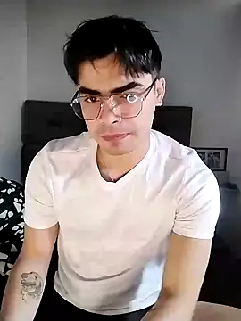 Snapshot of Mason_grey chatting on November 5, 2025, 12:41 pm Mason grey online show from November 5, 2025, 12:41 pm