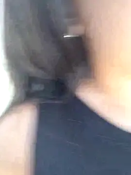 daniela crozee  online show from September 29, 2025, 8:14 pm