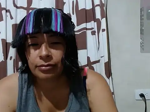 Acelinrose online show from March 26, 2026, 1:04 am