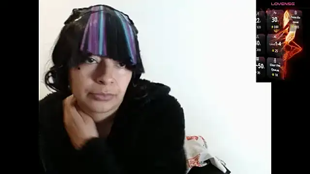 Snapshot of Acelinrose chatting on October 1, 2025, 10:30 am Acelinrose online show from October 1, 2025, 10:30 am