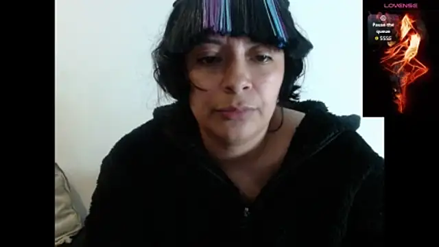 Snapshot of Acelinrose chatting on November 6, 2025, 1:31 am Acelinrose online show from November 6, 2025, 1:31 am