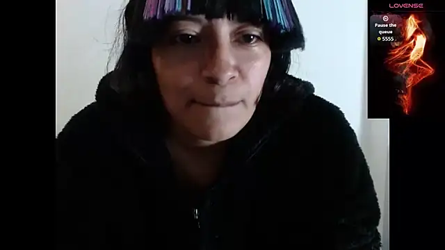 Snapshot of Acelinrose chatting on October 8, 2025, 12:01 am Acelinrose online show from October 8, 2025, 12:01 am