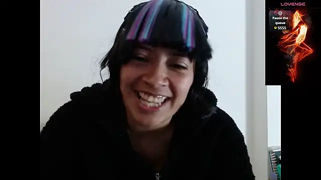 Snapshot of Acelinrose chatting on October 21, 2025, 9:47 pm Acelinrose online show from October 21, 2025, 9:47 pm