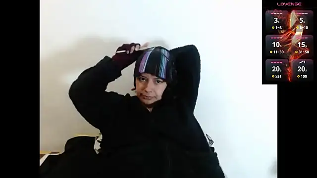 Snapshot of Acelinrose chatting on October 11, 2025, 11:39 pm Acelinrose online show from October 11, 2025, 11:39 pm