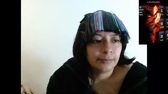 Snapshot of Acelinrose chatting on October 21, 2025, 9:41 am Acelinrose online show from October 21, 2025, 9:41 am