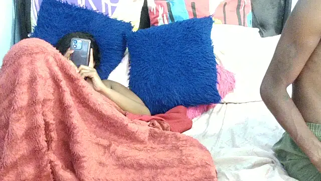 Snapshot of Dandelion_enigman chatting on October 24, 2025, 2:38 pm Dandelion enigman online show from October 24, 2025, 2:38 pm