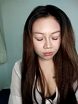 -Bianca- online show from November 12, 2025, 4:11 pm