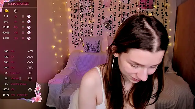 LinaBlossom  online show from November 22, 2025, 8:24 am