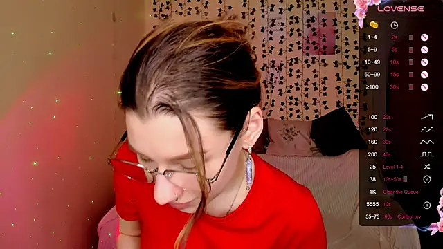 LinaBlossom  online show from November 30, 2025, 6:47 am