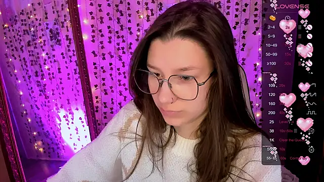 LinaBlossom  online show from April 3, 2026, 5:36 am