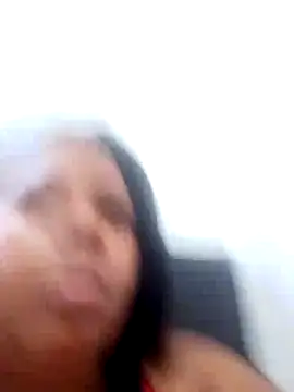 Snapshot of Crislove22 chatting on October 12, 2025, 12:28 pm Crislove22 online show from October 12, 2025, 12:28 pm