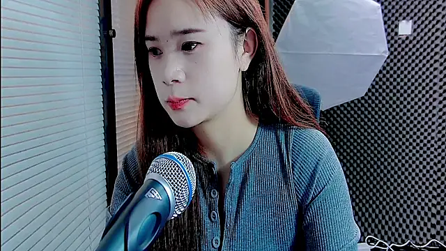 Snapshot of YY-27 chatting on September 21, 2025, 3:11 am YY-27 online show from September 21, 2025, 3:11 am