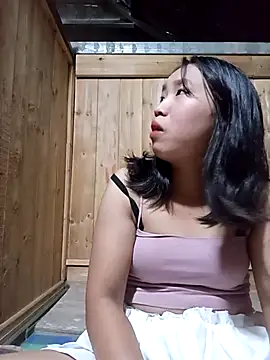 Snapshot of Suzuki_see chatting on October 15, 2025, 11:18 am Suzuki see online show from October 15, 2025, 11:18 am