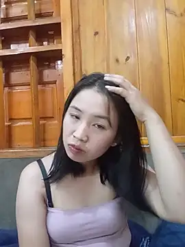 Snapshot of Suzuki_see chatting on October 1, 2025, 2:21 pm Suzuki see online show from October 1, 2025, 2:21 pm