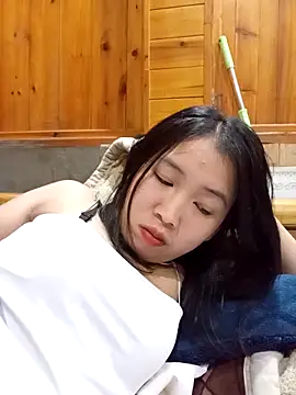 Snapshot of Suzuki_see chatting on October 24, 2025, 12:37 pm Suzuki see online show from October 24, 2025, 12:37 pm