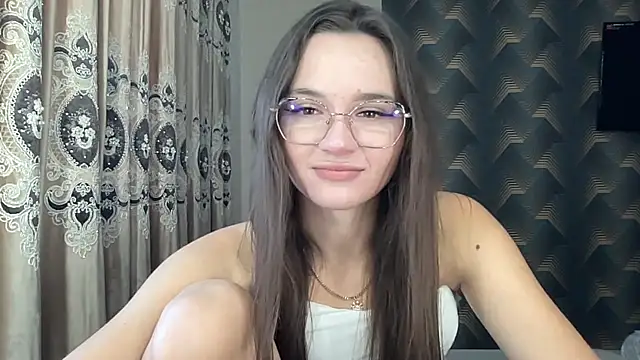 Snapshot of KamFykes chatting on October 1, 2025, 2:21 pm KamFykes online show from October 1, 2025, 2:21 pm