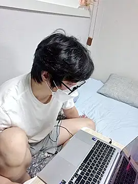 Snapshot of kuku971koko chatting on September 20, 2025, 3:28 pm kuku971koko online show from September 20, 2025, 3:28 pm