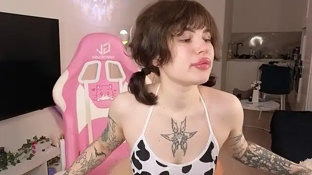 Eva Sonic online show from March 24, 2026, 3:28 am