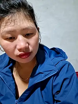 Snapshot of diamond-- chatting on October 24, 2025, 12:53 am diamond-- online show from October 24, 2025, 12:53 am