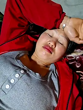 Snapshot of diamond-- chatting on February 25, 2026, 1:00 pm diamond-- online show from February 25, 2026, 1:00 pm