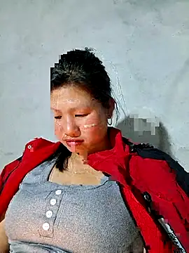 Snapshot of diamond-- chatting on February 27, 2026, 1:22 pm diamond-- online show from February 27, 2026, 1:22 pm