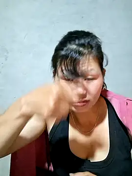 Snapshot of diamond-- chatting on October 30, 2025, 1:20 pm diamond-- online show from October 30, 2025, 1:20 pm