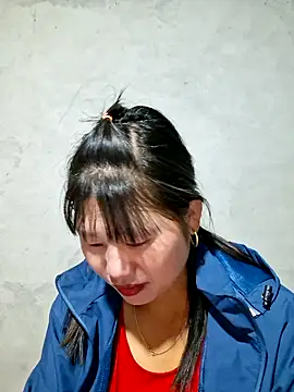 Snapshot of diamond-- chatting on November 5, 2025, 12:14 am diamond-- online show from November 5, 2025, 12:14 am