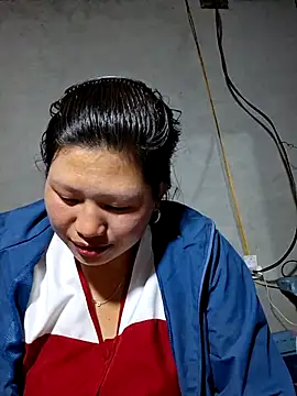 Snapshot of diamond-- chatting on February 23, 2026, 1:33 pm diamond-- online show from February 23, 2026, 1:33 pm