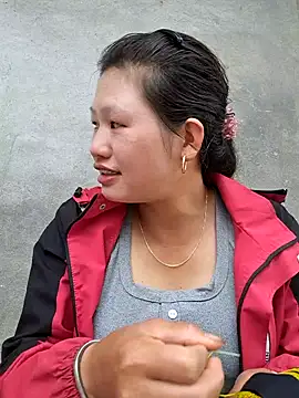 Snapshot of diamond-- chatting on September 30, 2025, 2:28 am diamond-- online show from September 30, 2025, 2:28 am