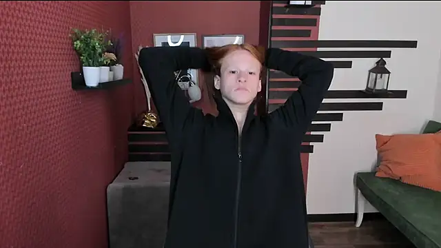 ChloeValentinee online show from October 1, 2025, 10:20 am