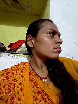 Snapshot of M-Rani239 chatting on September 21, 2025, 6:40 am M-Rani239 online show from September 21, 2025, 6:40 am