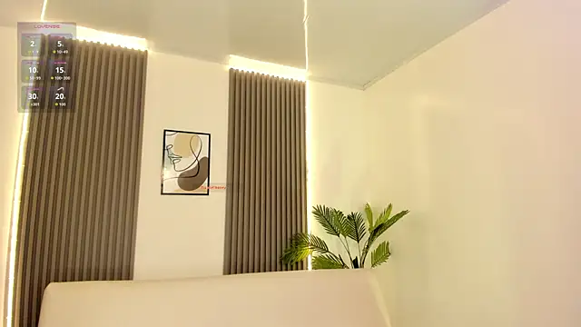 amaraa lewiis online show from October 2, 2025, 12:19 pm