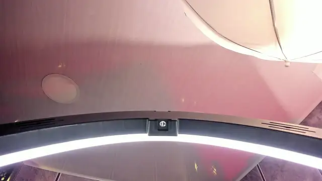 amaraa lewiis online show from September 26, 2025, 12:23 pm