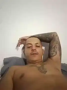 Snapshot of MaximoHall86 chatting on September 30, 2025, 3:01 am MaximoHall86 online show from September 30, 2025, 3:01 am