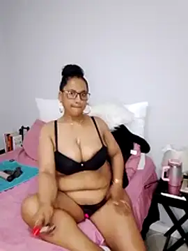 Ashleymilf47 online show from November 1, 2025, 5:07 pm